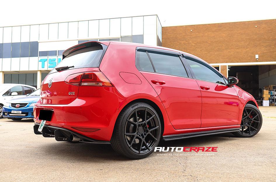 VOLKSWAGEN GOLF KPS MATTE BLACK